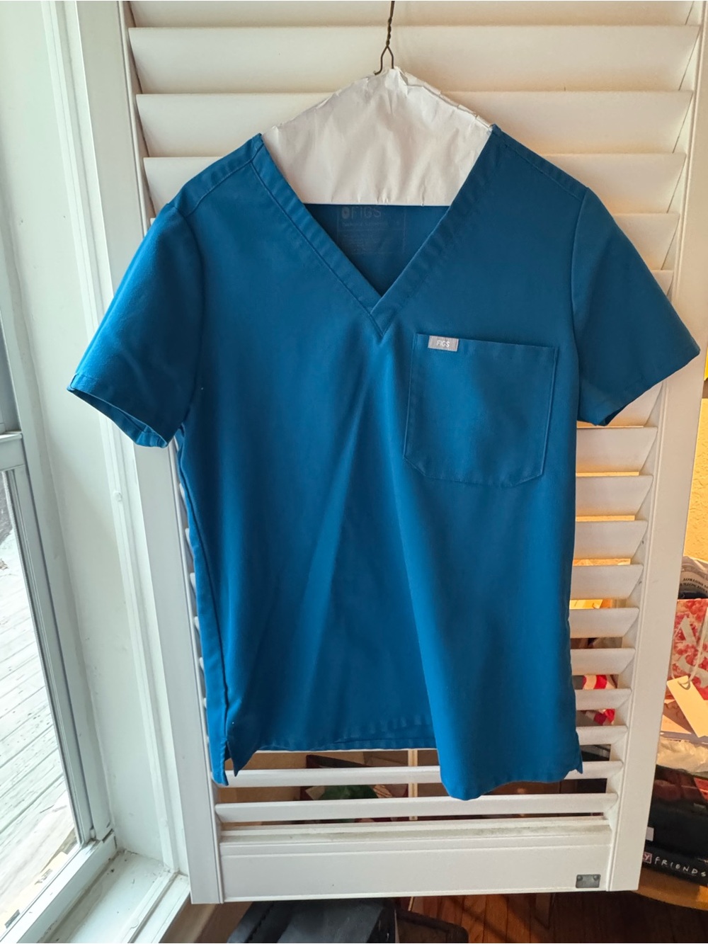 Figs Women's Teal V-Neck Scrub Top